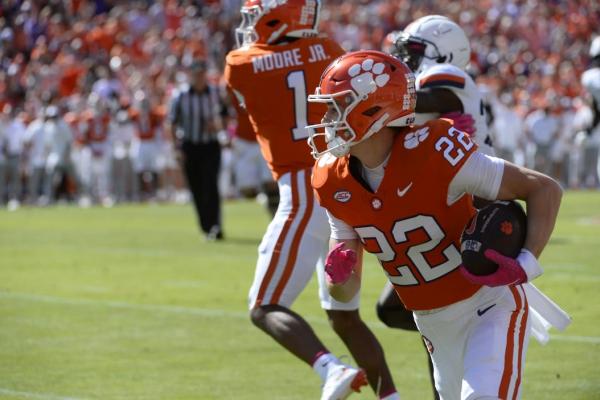 No. 10 Clemson handles Virginia, spoils ex-assistant’s return