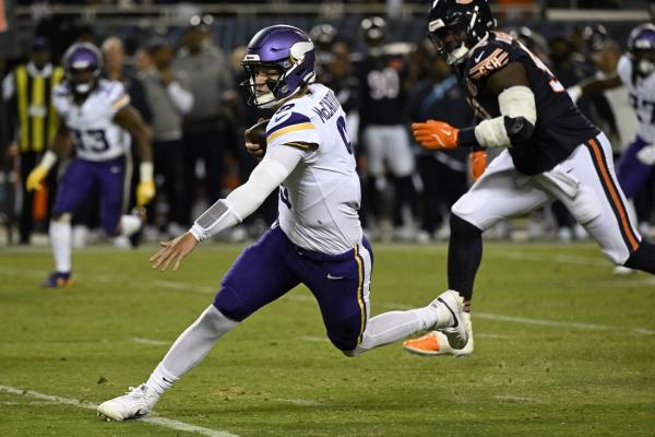 J.J. McCarthy recovers from pick-6, rallies Vikings to win over Bears