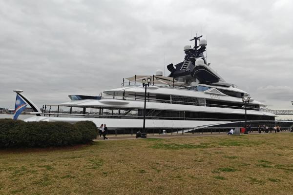 NFL owner’s $360M superyacht looms over Super Bowl LIX