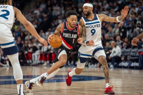 Short-handed Timberwolves rally to top Trail Blazers