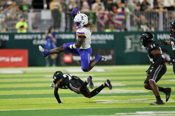 Ashton Jeanty tops 200 rushing yards again as No. 17 Boise State beats Hawaii