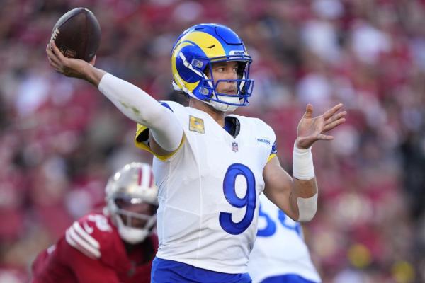 Matthew Stafford tosses 4 more TDs, high-scoring Rams top 49ers