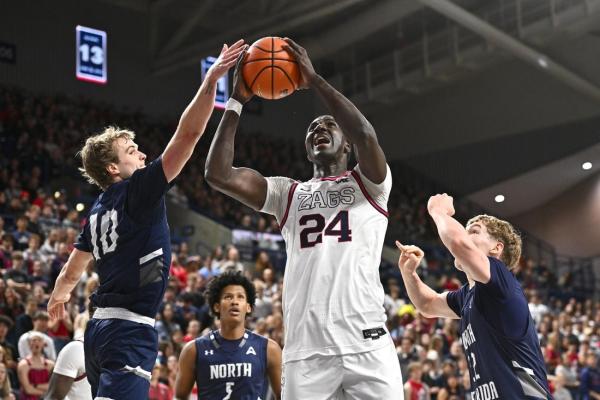 Coaching milestone for Mark Few as No. 11 Gonzaga routs North Florida