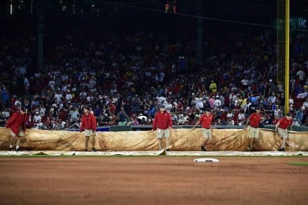 Red Sox and Reds suspended by rain after three innings