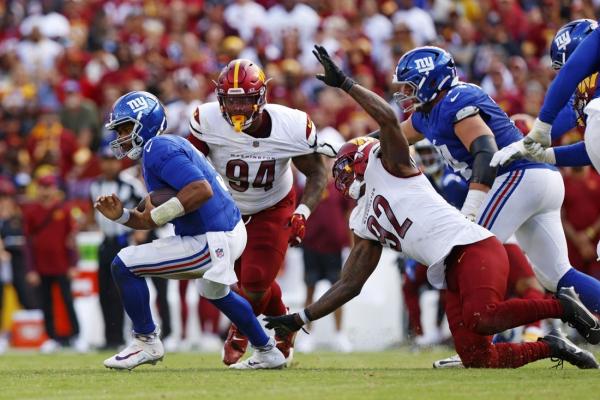 Russell Wilson flat in opener; Giants noncommittal for Week 2