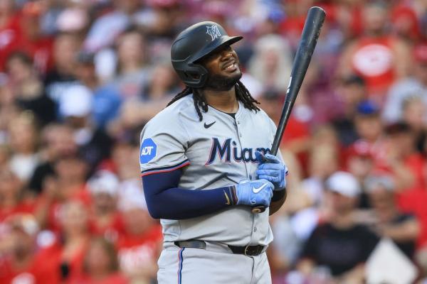 Reports: Diamondbacks acquire Marlins 1B Josh Bell thumbnail