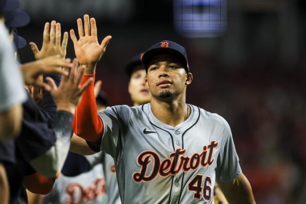 Tigers activate OF Wenceel Perez from injured list thumbnail