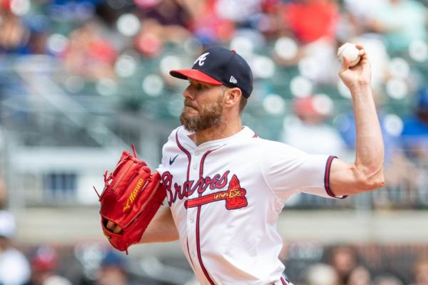 Chris Sale, Braves get the better of Blue Jays in 11 innings