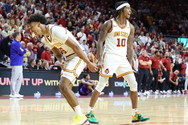 Top 25 roundup: Curtis Jones carries No. 2 Iowa St. past No. 9 Kansas