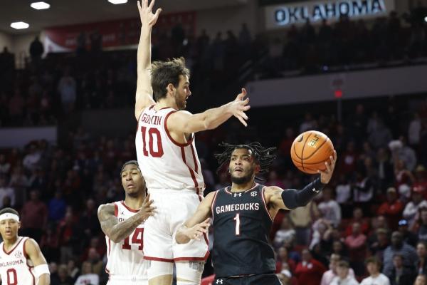 Oklahoma routs South Carolina for first SEC victory