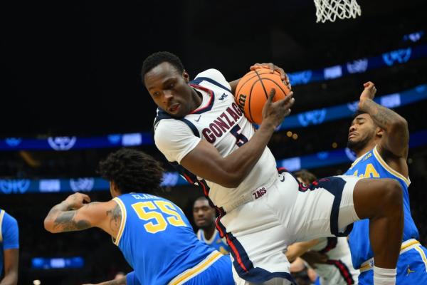 No. 8 Gonzaga’s second-half spurts sink No. 25 UCLA
