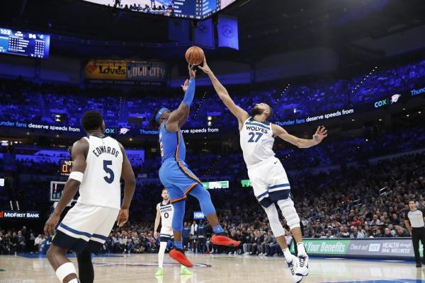 NBA roundup: Thunder top Wolves, push win streak to 12