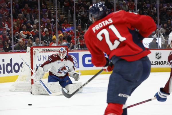 Miles Wood, Avalanche pull out victory over Capitals