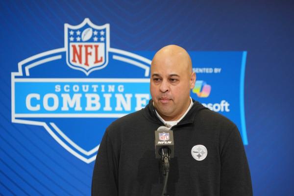 Steelers sign GM Omar Khan through 2028 season
