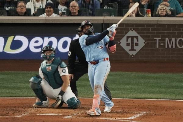 Blue Jays’ homer barrage halves Mariners’ ALCS advantage