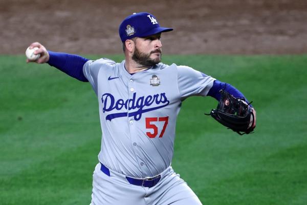 Cubs acquire RHP Ryan Brasier from Dodgers