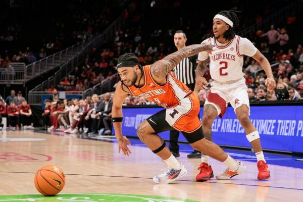 Tomislav Ivisic, Illinois shoot past No. 19 Arkansas