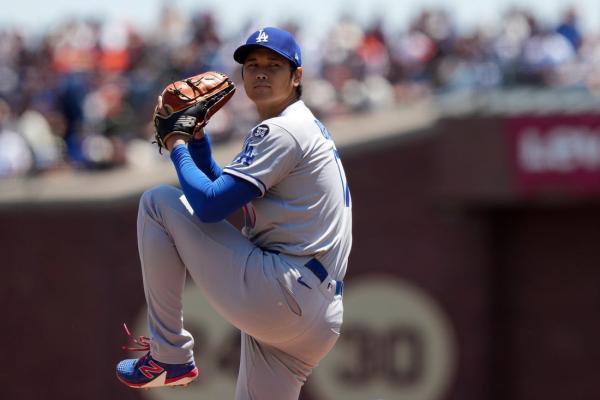 Shohei Ohtani guides Dodgers past Giants to end seven-game skid