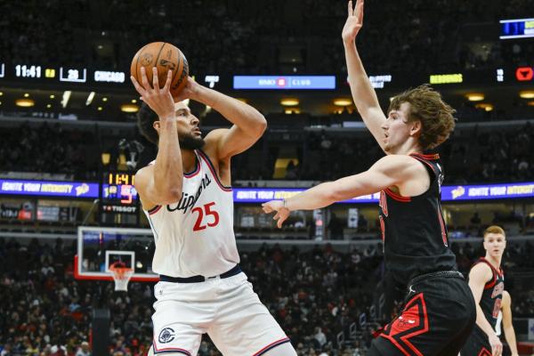 James Harden’s strong second half pushes Clippers past Bulls