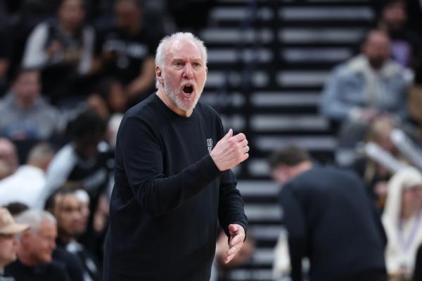 Report: Gregg Popovich tells Spurs he won’t return this season