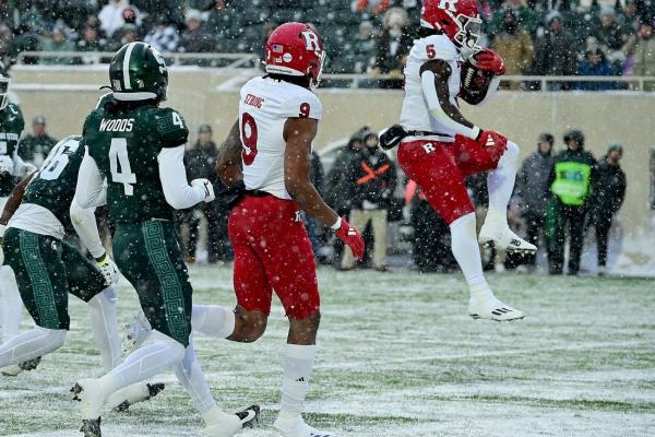 Kyle Monangai, Rutgers blow out Michigan State 41-14