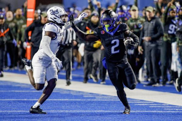 Ashton Jeanty paves way again as No. 12 Boise St. holds off Nevada