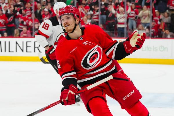 Hurricanes intent on not changing their game, face Jackets