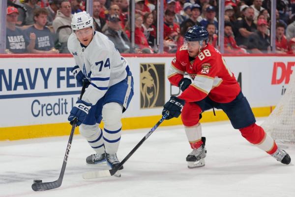 Brad Marchand shows off OT wizardry as Panthers down Maple Leafs