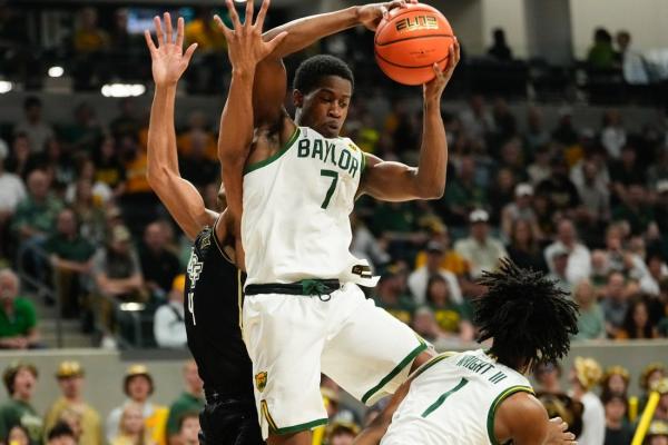 Baylor uses second-half run to roll past UCF