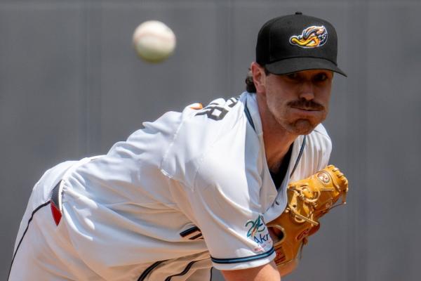 Blue Jays acquire Cy Young winner Shane Bieber from Cleveland