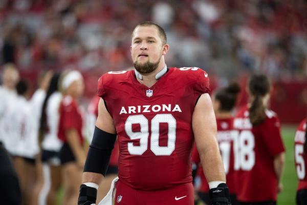 Bucs sign DL Ben Stille off Cardinals’ practice squad