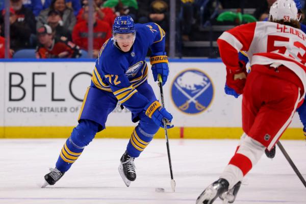 Red Wings look to bust slump as Sabres visit