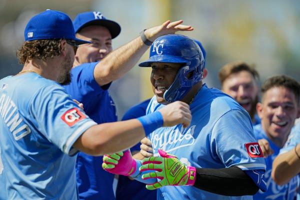 MLB roundup: 9 Royals pitchers blank Braves