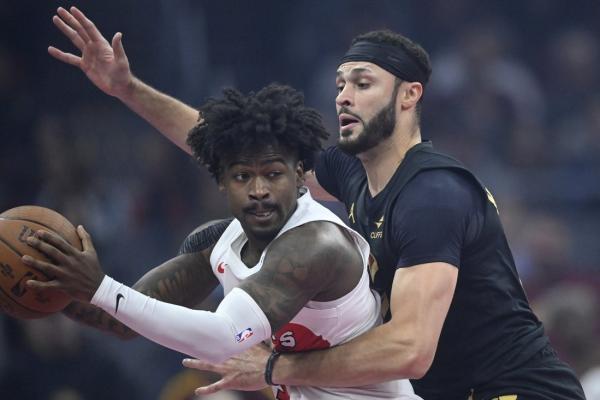 Balanced-scoring Raptors end skid with win over Cavaliers