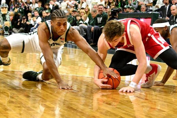 Huge second half powers Michigan State past Nebraska