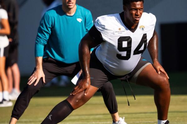 Jaguars activate DT Maason Smith from PUP list