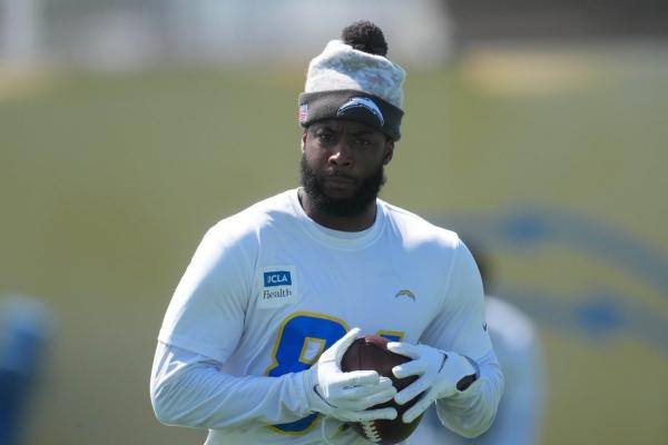 Reports: Chargers WR Mike Williams to retire after 8 seasons