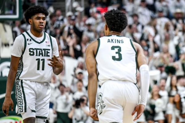 Hot sides clash as No. 7 Michigan St. opposes No. 23 Oregon