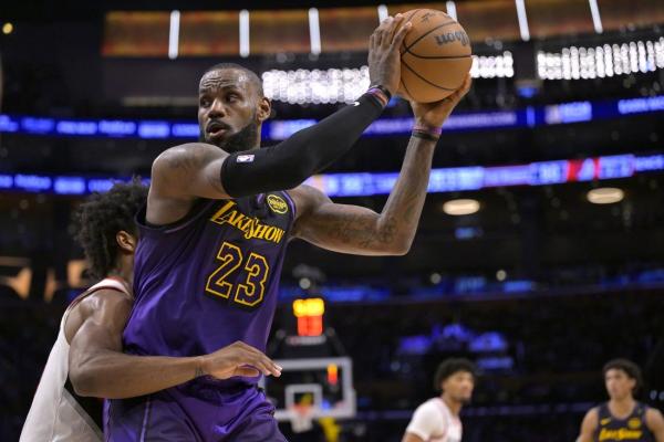 Ageless LeBron James, Lakers set for back-to-back vs. Hawks