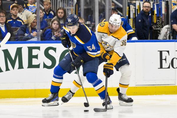 Surging Blues turn back Predators for sixth straight win