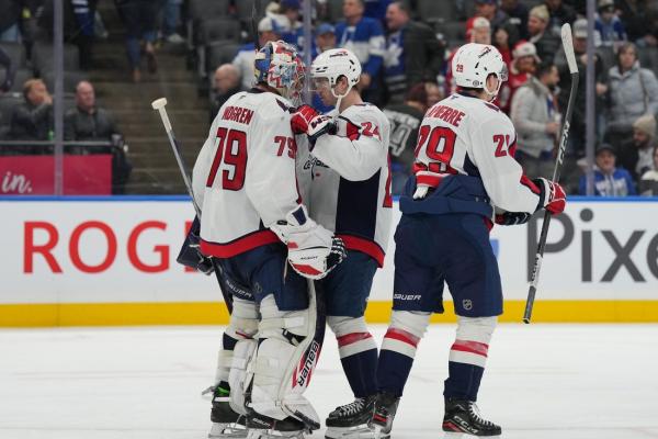 Capitals look to continue road success at Montreal