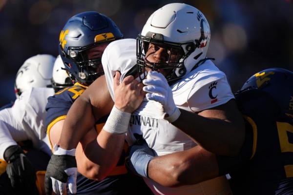 Cincinnati DT Dontay Corleone (blood clots) cleared to play