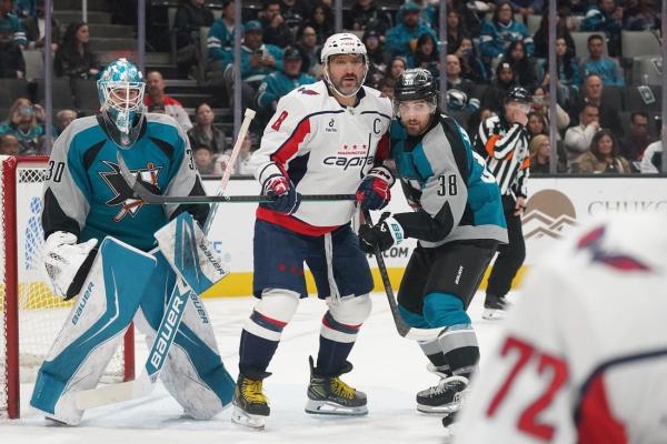 Ryan Leonard's 4-point outing fuels Capitals' blowout of Sharks