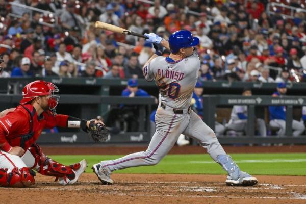 Mets hammer Cardinals, end two-game losing streak
