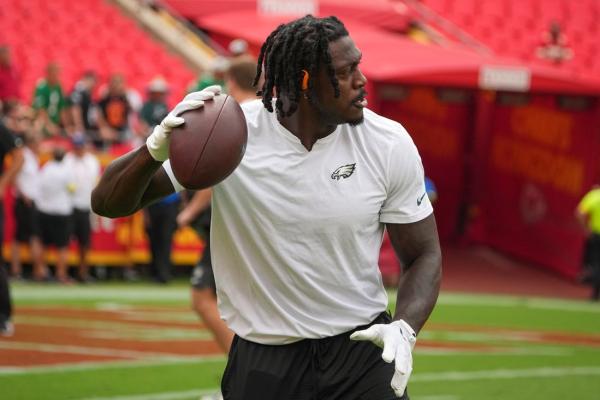 Eagles WR A.J. Brown clarifies comments about ‘meeting’
