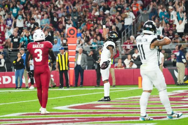 Jaguars overcome turnovers to edge reeling Cardinals in OT