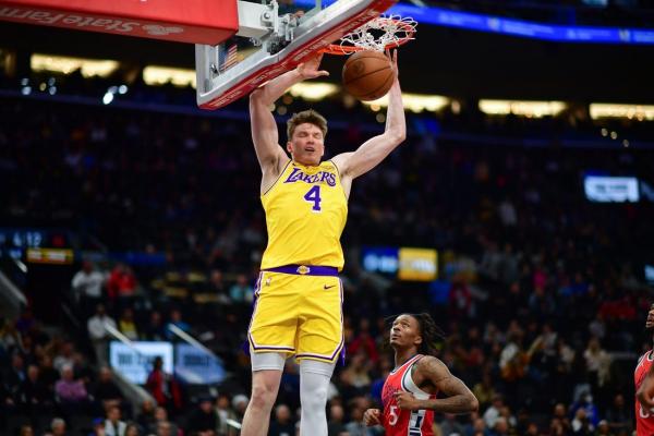 New-look Lakers, Warriors test mettle in Los Angeles