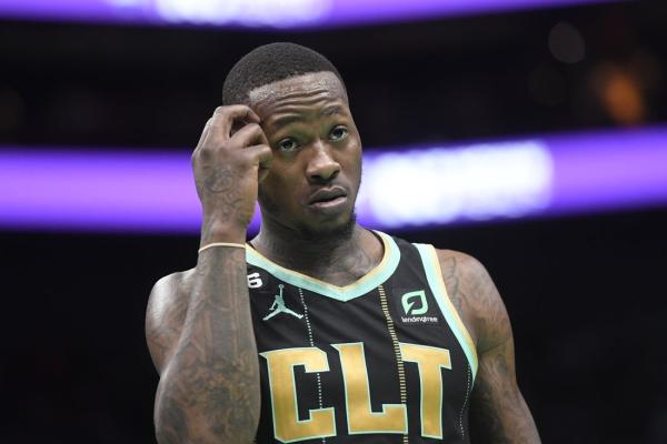 Report: No paychecks for Chauncey Billups, Terry Rozier