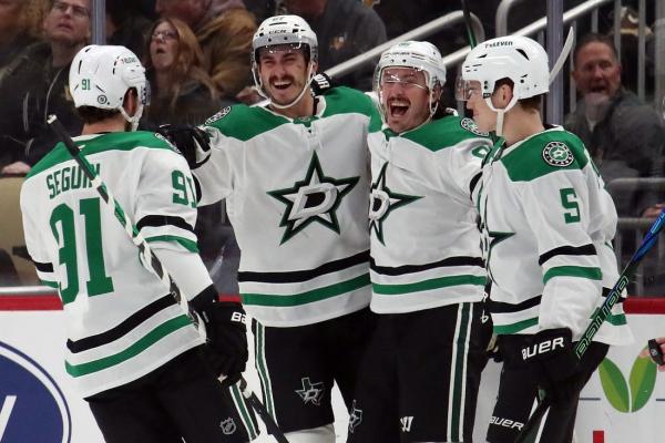 Career night for Mason Marchment as Stars crush Penguins