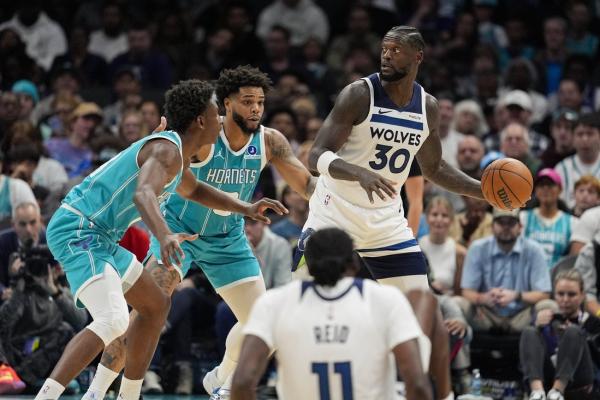 Julius Randle drops 30 as Timberwolves dominate 2nd half to beat Hornets